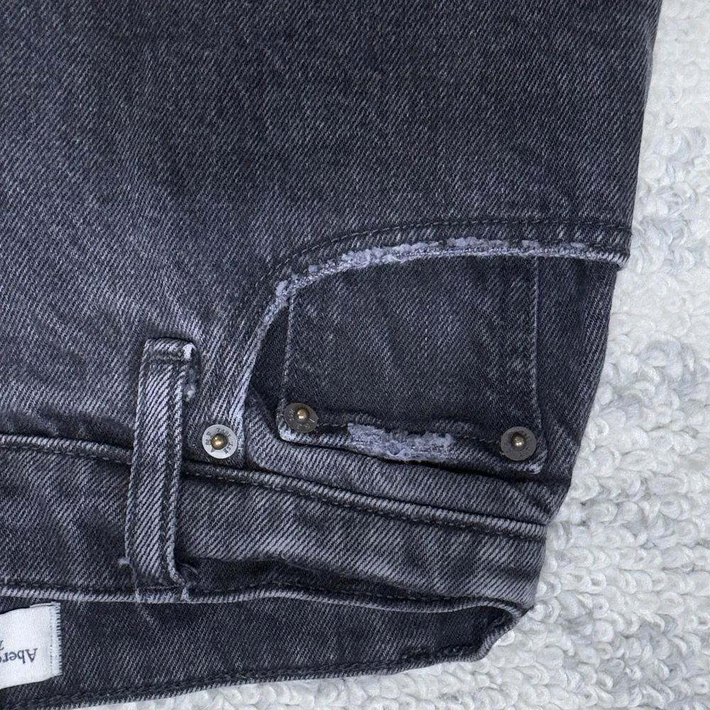 Abercrombie & Fitch these abercrombie